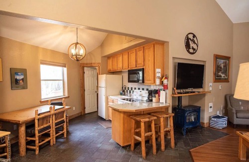 Salida Ski Chalet | Mt. Elbert Chalet at Creekside Chalets