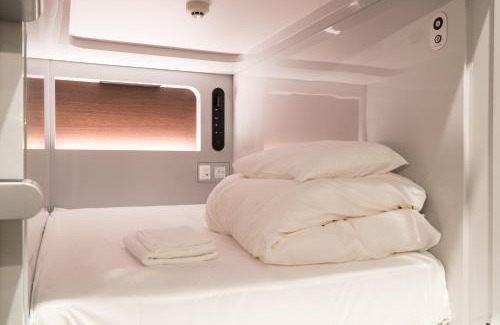Fujikawaguchiko Hotel | Mt.Fuji Cabin & Lounge Highland Station Inn (Capsule Hotel)
