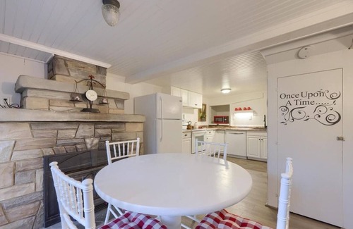 Mount Gretna Heights Cottage | Mt. Gretna Gem w/ Huge Porch!