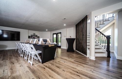 Liberty House | MT House Luxury Private Estate Experience 5 Acres 20 Min KCI Downtown KC