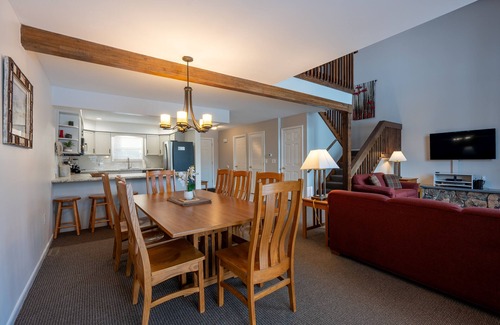 Lake Placid Condo | Mt. Jo Lodge u37- Stay in the heart of Lake Placid