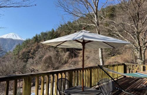Fujikawaguchiko House | MtFuji view, BBQ, lake Saiko 3mins, hammock, wood deck