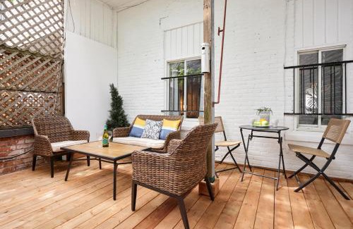 Plateau Mont Royal Apartment | MtlVacationRentals - MTL ZOO