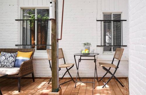 Plateau Mont Royal Apartment | MtlVacationRentals - MTL ZOO