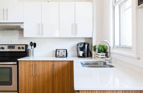 Mile End Apartment | MTLVR #08 | Chic Mile-End, 2Ba, near the mountain