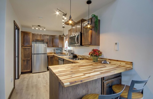 Livingston Apartment | Mtn-View Gem w/Grill: 2 Mi to Dtwn Livingston