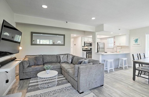 Tahoe Village Condo | Mtn-View Lake Tahoe Escape: 'Heavenly Daze Chalet’