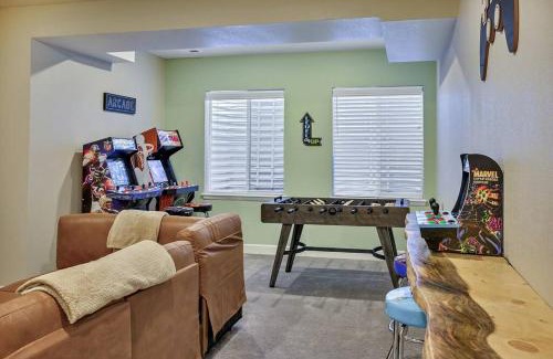 Superior House | Mtn View Oasis: 5bd - Movie/Game - Golden Tee