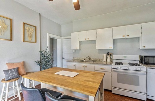 Franklin House | MTR Provo! 30+ day specials!