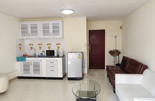 Ban Mai Apartment | Muangthong Inn