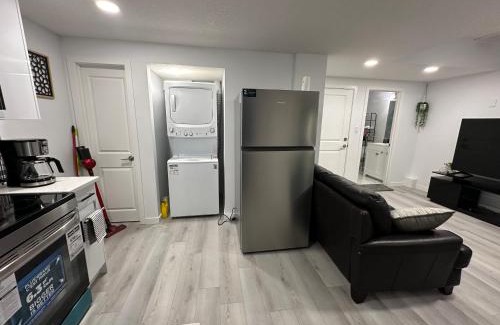 Northeast Edmonton Apartment | Muaysh Cozy Family suite - Londonderry Mall