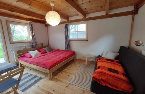 Kustrin-Kietz House | Mud building in the old apple orchard
