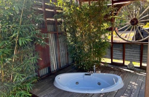 Yeagarup House | Mudstone Suites