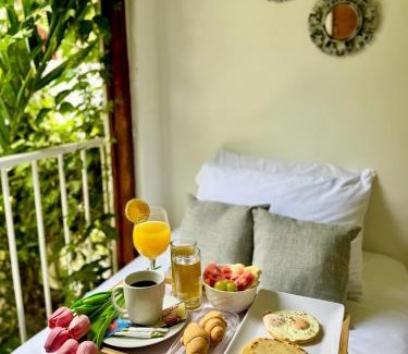 Cali Bed & Breakfast | Muguet House Granada