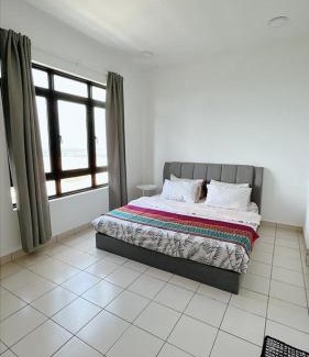 Jenjarom Apartment | MUJI Cosy Level 25th Room Amber Residence @ Quayside Mall Rimbayu Near to Masha Oasis Tenby KLIA Kota Kemuning