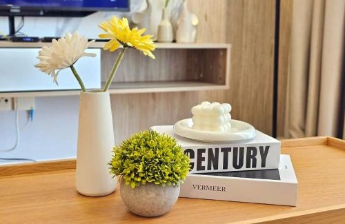 Puchong Apartment | Muji Design Homestay with Balcony and Nice Swimming Pool View at Cyberjaya by Cloud Host