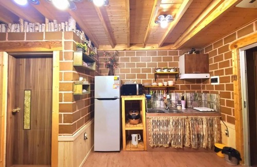 Seolcheon-myeon House | Muju Heukjip Punggyeong Pension
