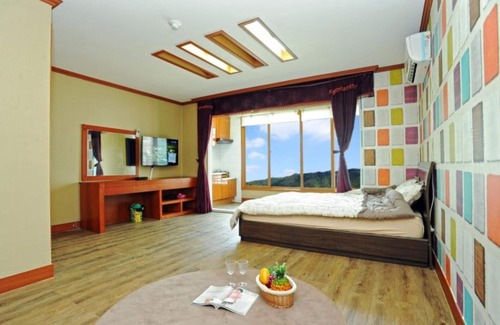 Seolcheon-myeon House | Muju Sopung Pension