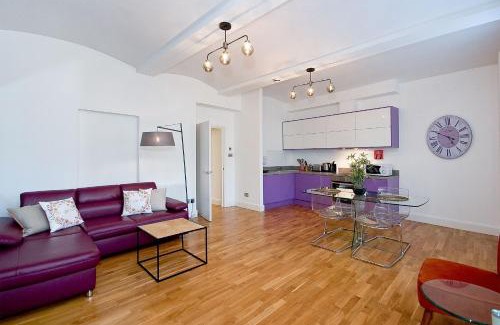 Clerkenwell House | Mulberry Flat 3 - One bedroom 2nd floor by City Living London