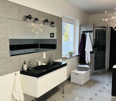 Orlinki House | Mulberry House