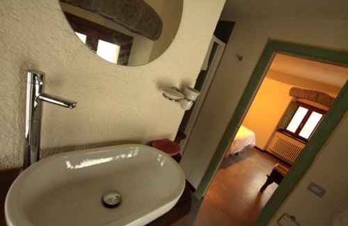 Zeri Bed & Breakfast | Mulino Marghen - Restored WaterMill - Accomodation and Retreat Center