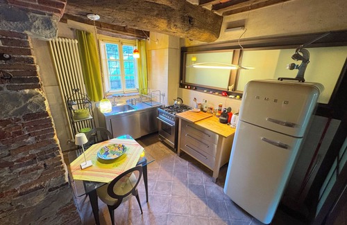 Capannori House | Mulino Torrigiani Valentina Apartment - Sleep to the sound of the brook!