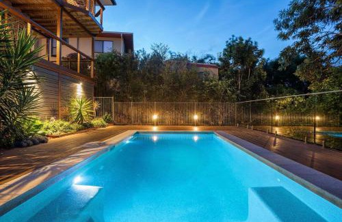 Suffolk Park House | Mulivista - spacious home with ocean views & pool
