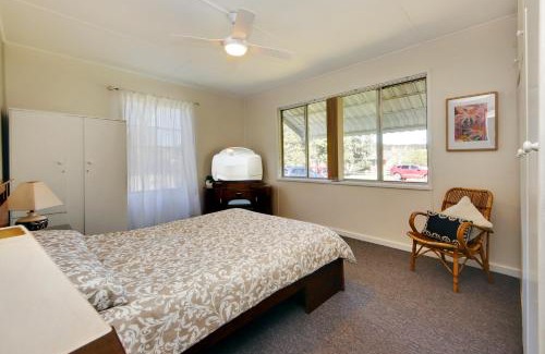 Hat Head House | Mullers Cottage at Hat Head - 25 Straight Street