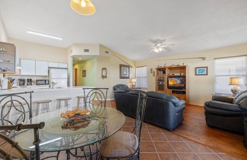 Cedar Key Condo | Mullet Manor the Fishing Cabin Condo!