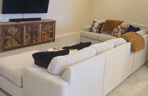 Aitkin House | Multi Family Executive Retreat