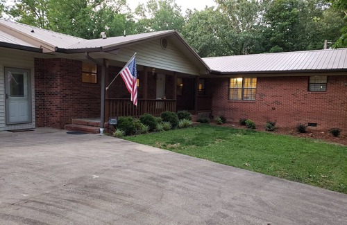 Jasper House | Multi-family house on Smith Lake! Boat dock, swim pier, and plenty of space!