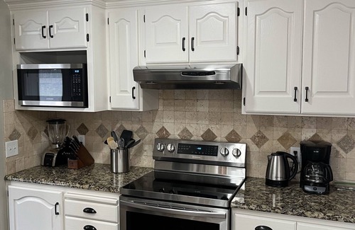 Cedar City House | Multi-family - large group home that sleeps up to 25 people.