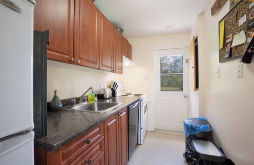 Trent Hills Resort | Multi-Family Private Resort (Pool, Gardens, Swings, 3-Full Homes) *Sleeps 30*