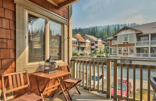Sun Peaks Condo | Multi level 2 bedroom condo with ground floor entrance, easy access to ski trails
