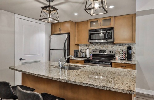 Dead Man's Flats Condo | Multi level 2 BR/2Bath luxury retreat + hot tub