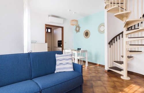 Finale Ligure Apartment | Multi-level apartment with A/C, Wi-Fi, swimming pool, terrace and parking
