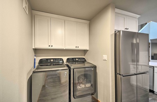 Edgewood House | Multi-Level Vacation Rental Near Tacoma!