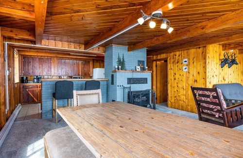 Mayfield House | Multi-unit with lake access and stunning views