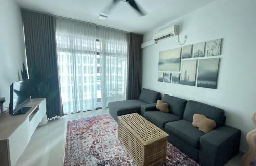 Taman Saujana Apartment | Mumu Homestay at Parc Regency, JB