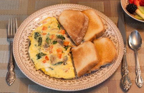 Jonesville Bed & Breakfast | Munro House Bed and Breakfast
