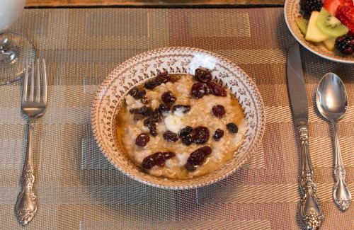 Jonesville Bed & Breakfast | Munro House Bed and Breakfast