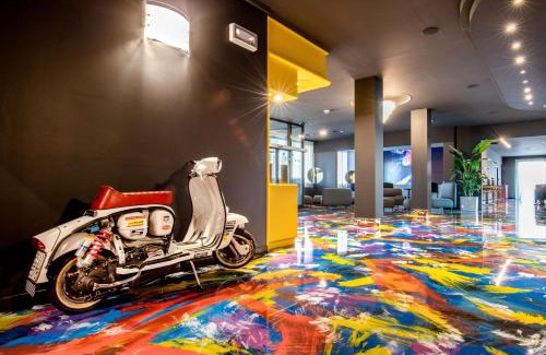 Castel d'Azzano Hotel | Muraless Art Hotel - WorldHotels Crafted