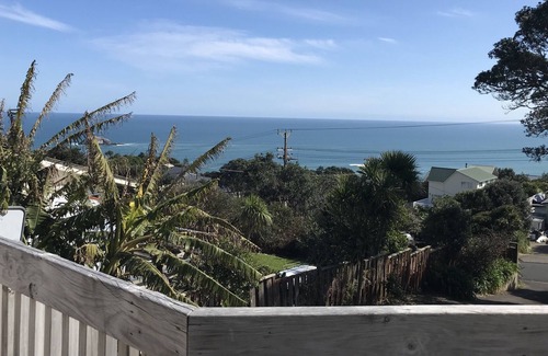 Muriwai House | Muriwai Family Beach Gem