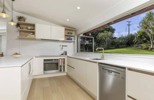 Muriwai House | Muriwai Surf Shack