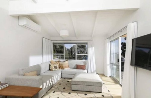 Muriwai House | Muriwai Surf Shack