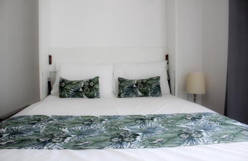 Nea Khili Apartment | Murphy bed studio 57 8
