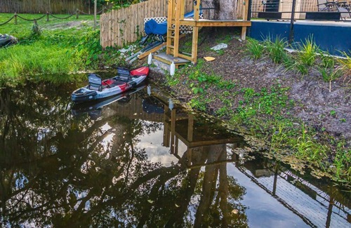 Odessa House | Murphy's Cove Retreat - Lakeside Hot Tub Included