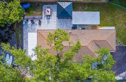 Odessa House | Murphy's Cove Retreat - Lakeside Hot Tub Included