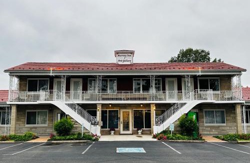 Murray Hotel | Murray Inn and Art Gallery