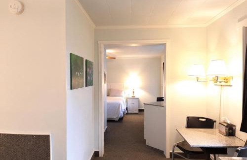 Murray Hotel | Murray Inn and Art Gallery